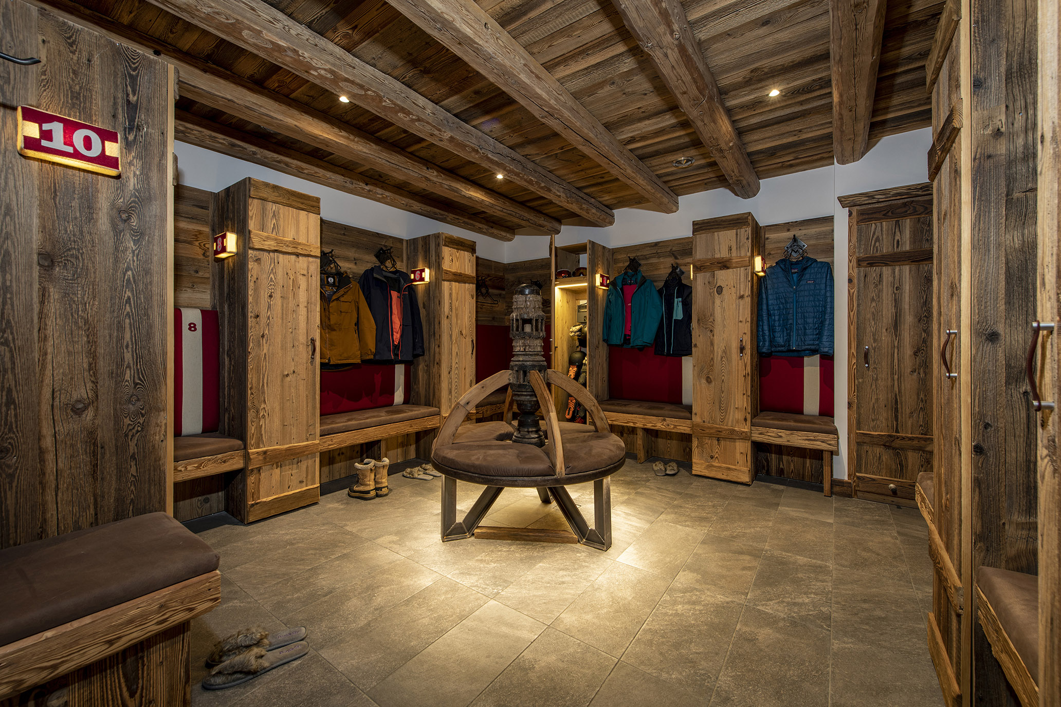Boot room - Machapuchare020Web