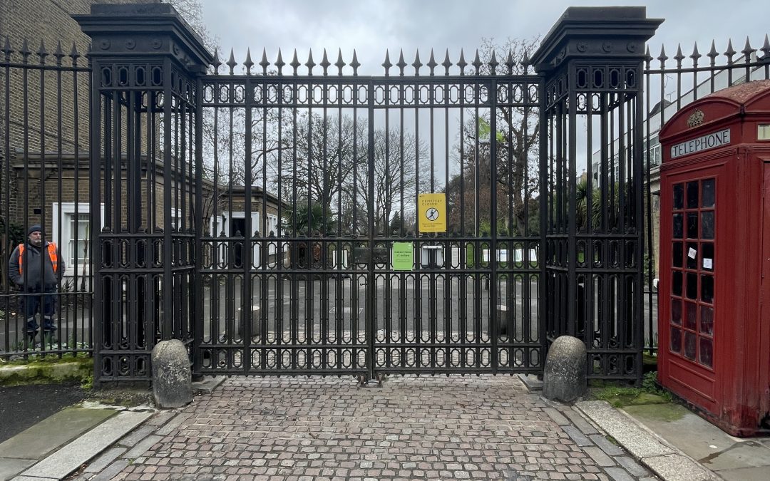 Gardeners find “dog toys and food covered in white powered” in Brompton Cemetery