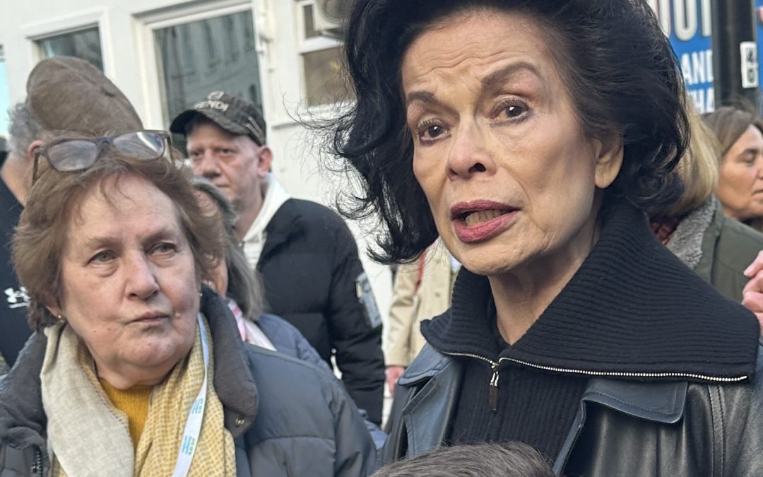 Supergroup campaigners Jagger, Campbell, Wade and Powell draw big crowd for anti slots arcade demo’