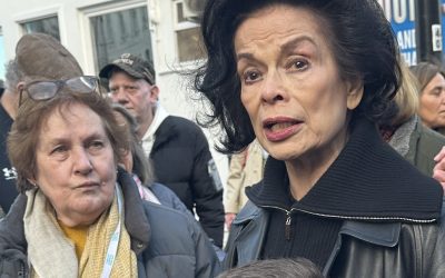 Supergroup of Jagger, Campbell, Wade and Powell draw big crowd for anti casino demo